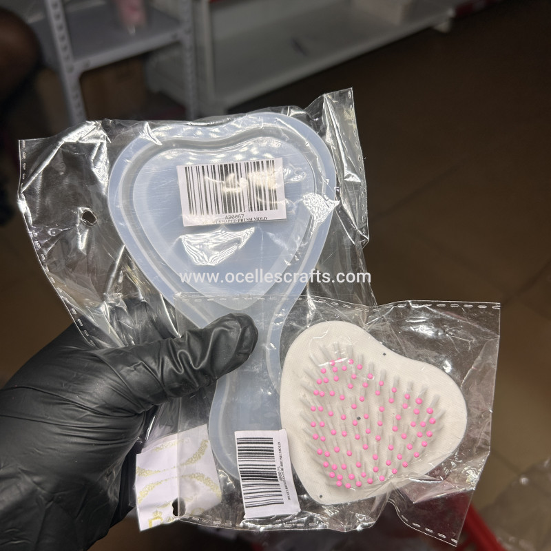 Heart Brush mold with Bristle