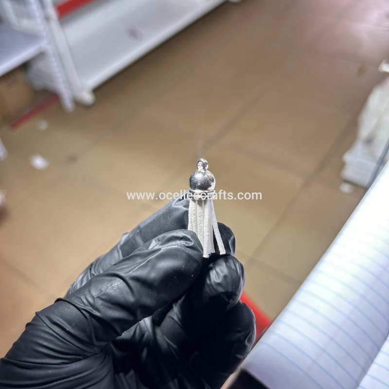 White Silver Cap Leather Tassel