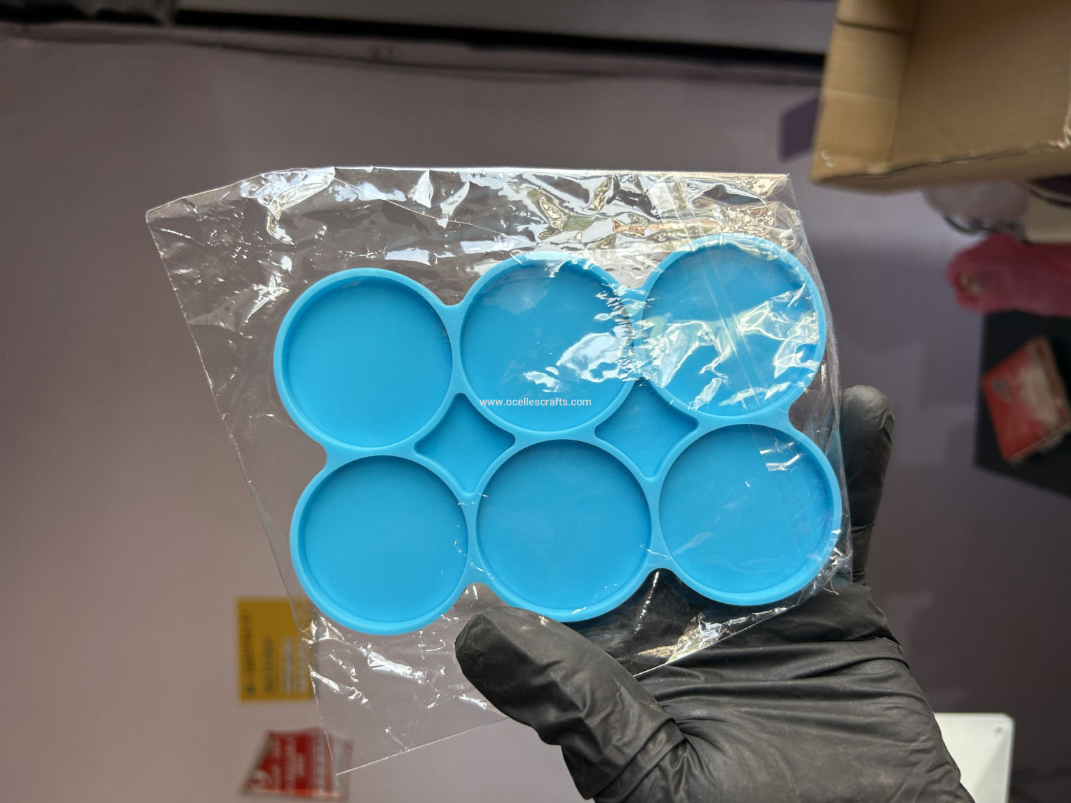 Blue 6 in 1 Keychain mold - 4.5cm or 1.77" size