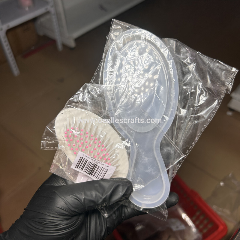 Narrow Oval Brush mold with Bristle