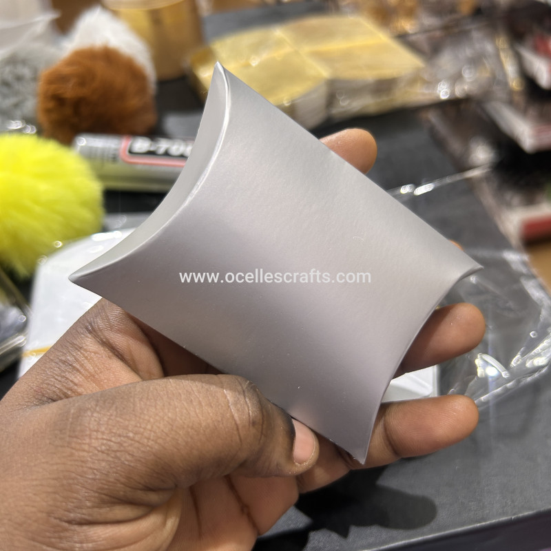 50pcs Silver Pillow Box for packaging Keychains