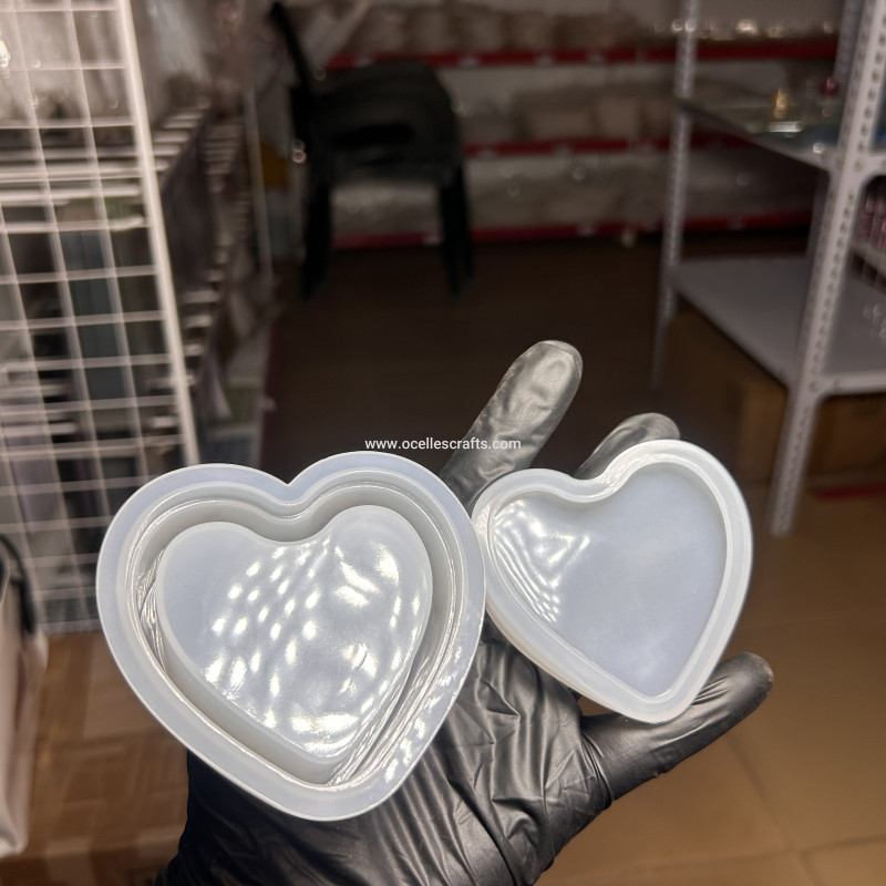 Heart Shaped Storage Mold With Lid