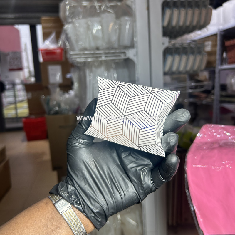 50pcs Silver Stamping Pillow Box for packaging Keychains